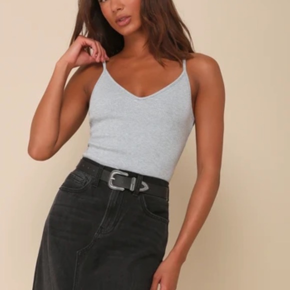 Lulu’s Heather grey ribbed v-neck cami top NWT large - Picture 1 of 5